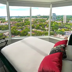  Apartment Luxury 2-bedroom In Yorkville With The View In Downtown